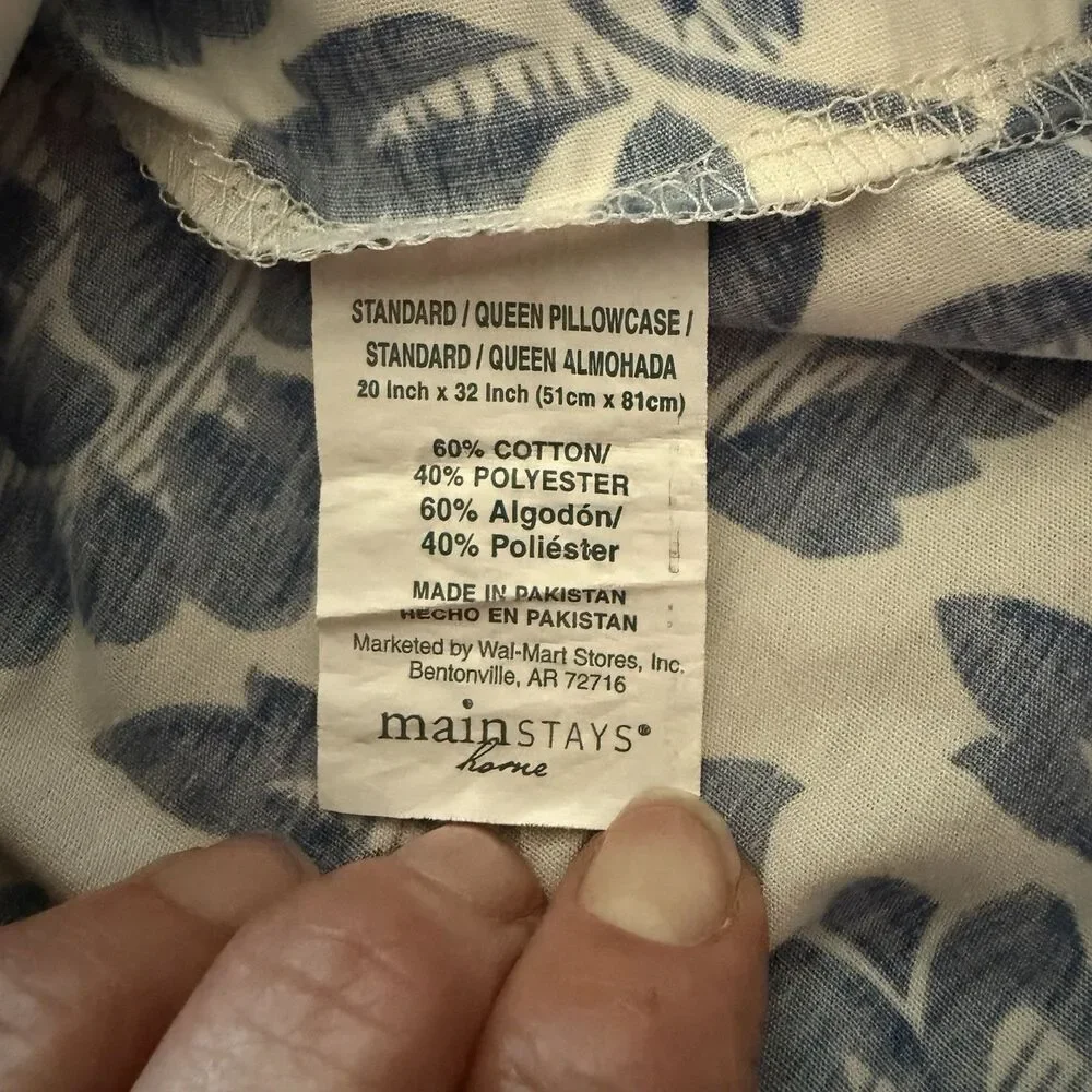 Mainstays Queen Pillowcase 2pc Blue White Floral Botanical Cotton Blend